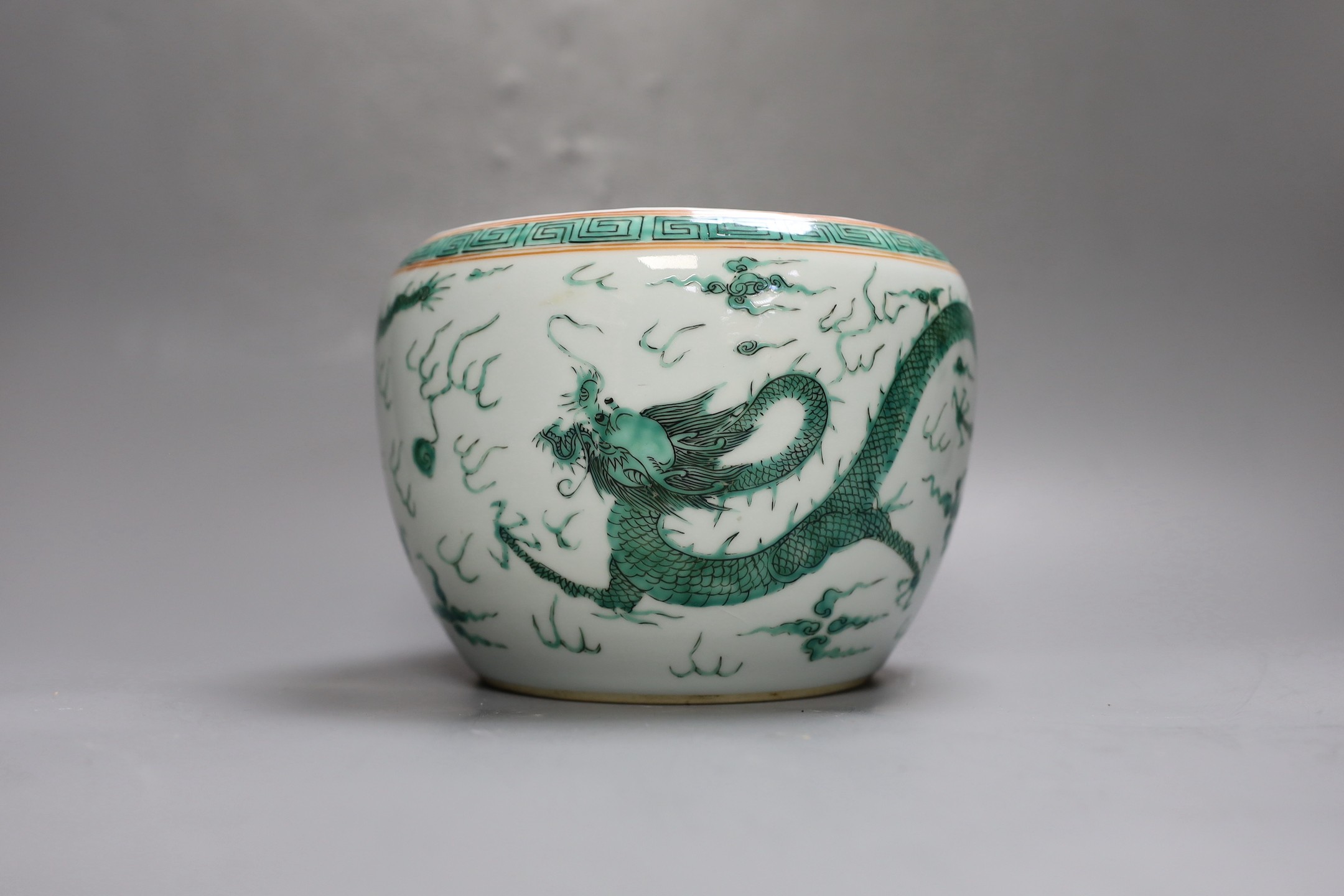 A Chinese famille verte dragon jardiniere, 14.5cm tall - Image 3 of 5