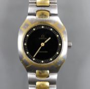 A gentleman's modern steel and gold plated Omega Seamaster quartz wrist watch, case diameter 32mm,