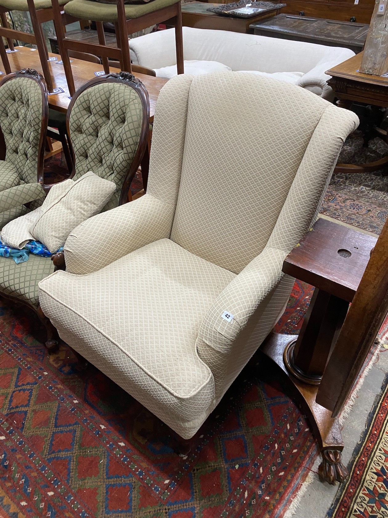 A modern Wesley-Barrell upholstered armchair - Image 2 of 3