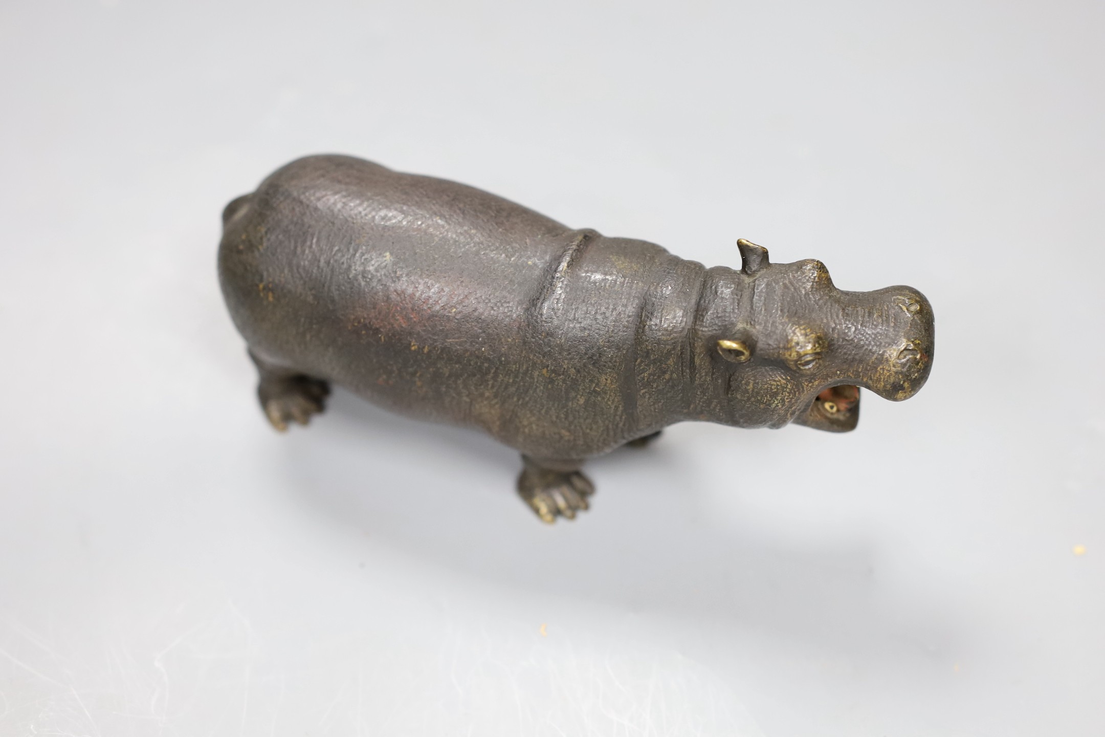 A Viennese cold painted bronze figure of a hippopotamus, 16cm long - Bild 3 aus 4