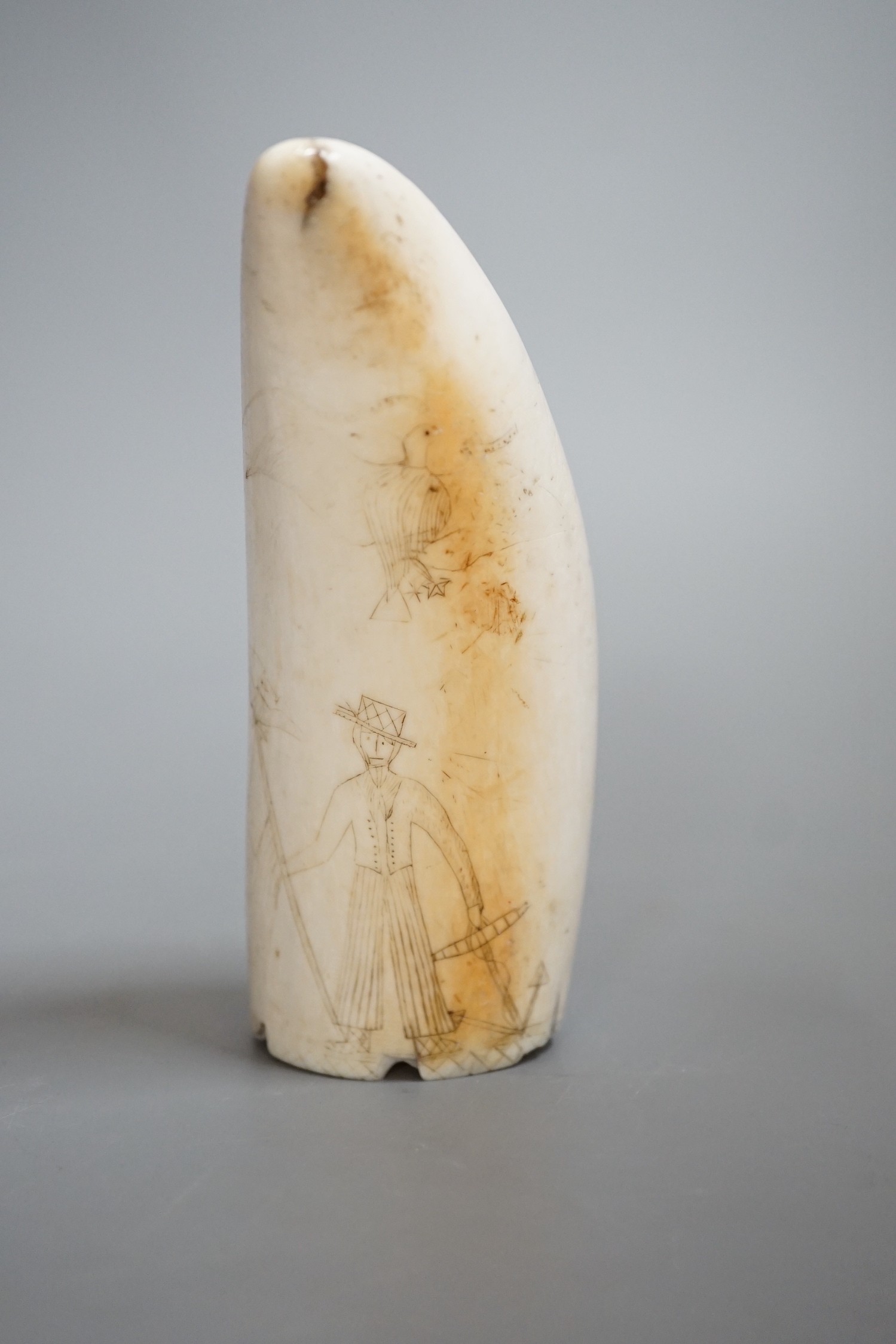 A 19th century scrimshaw sperm whale tooth, 13cm high - Image 4 of 6