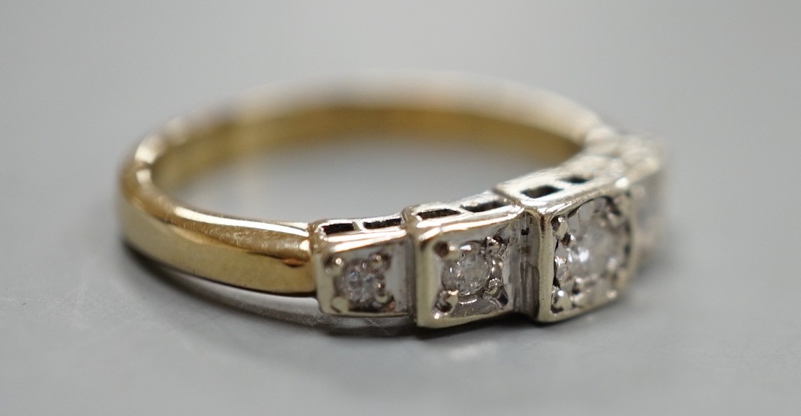 A yellow metal and graduated illusion set five stone diamond half hoop ring, size M/N, gross - Image 4 of 5