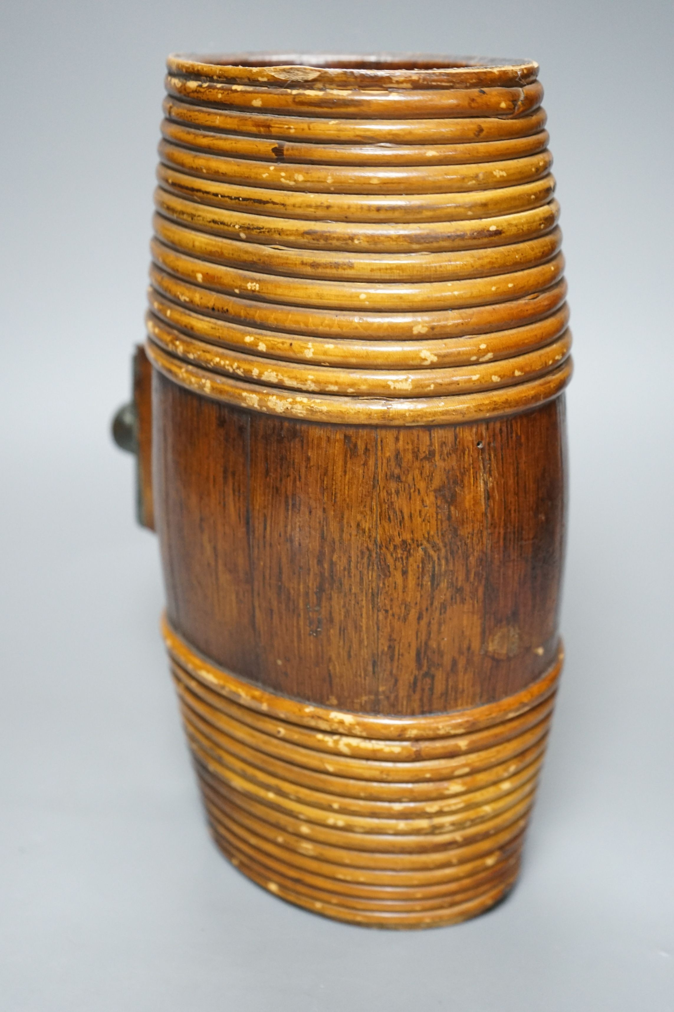 A wooden cider Kestrel, 27cms high - Image 3 of 3