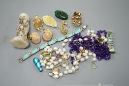 A group of minor costume jewellery including an amethyst bead necklace