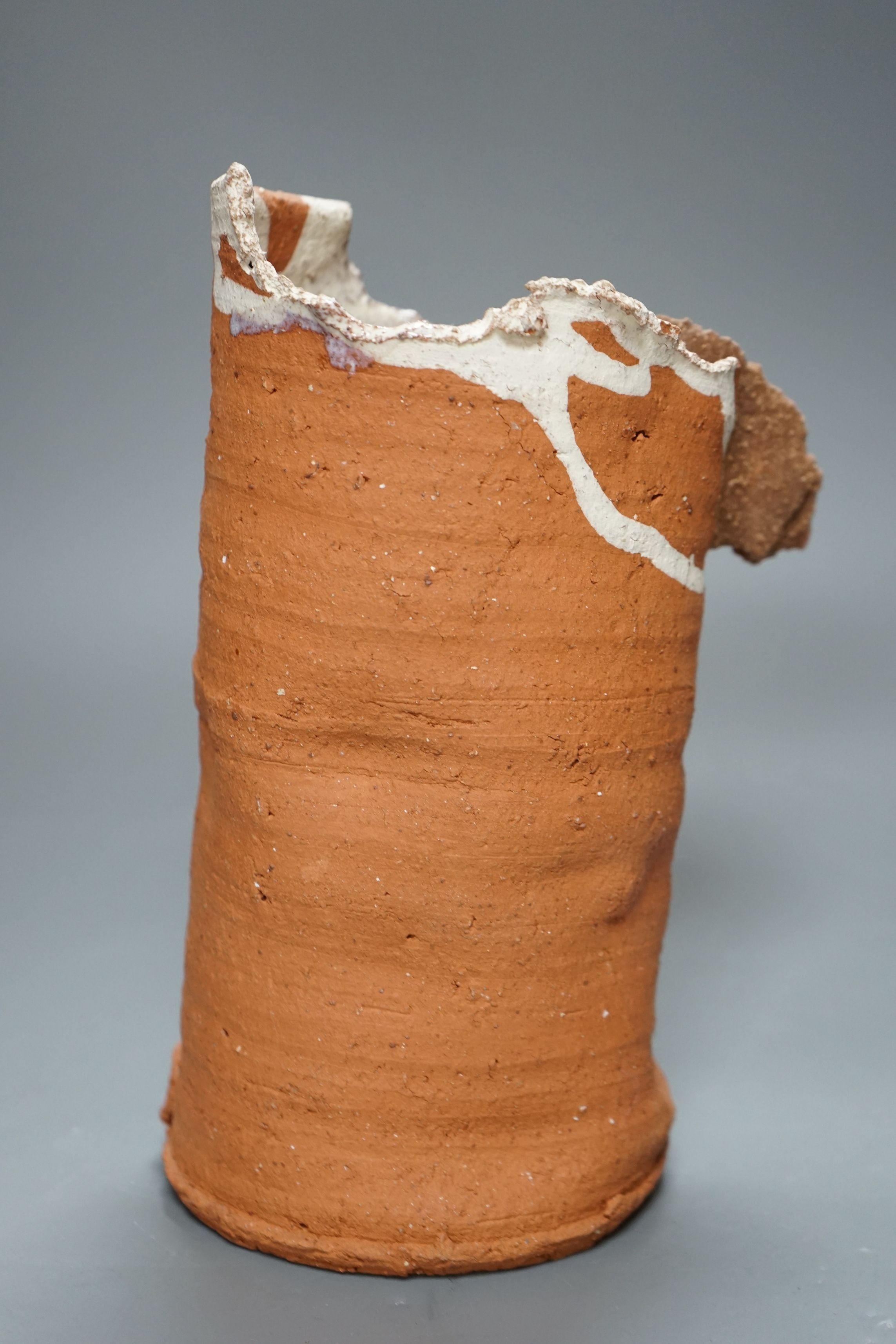 Peter Smith, a thrown terracotta cylindrical vessel with white glaze to the interior and brown - Image 3 of 7