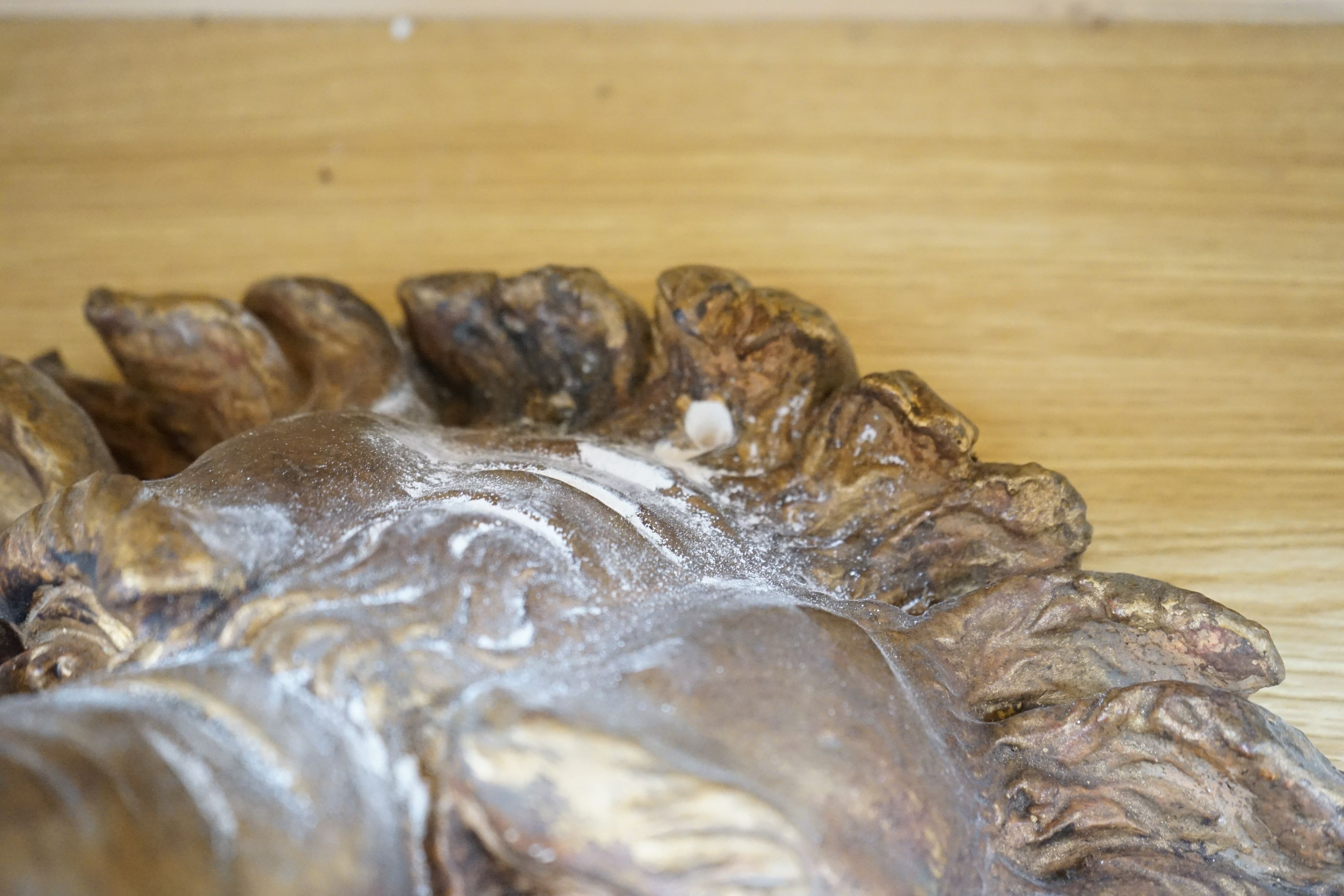 A pair of large decorative gilt plaster lion masks, 42cm - Image 5 of 5