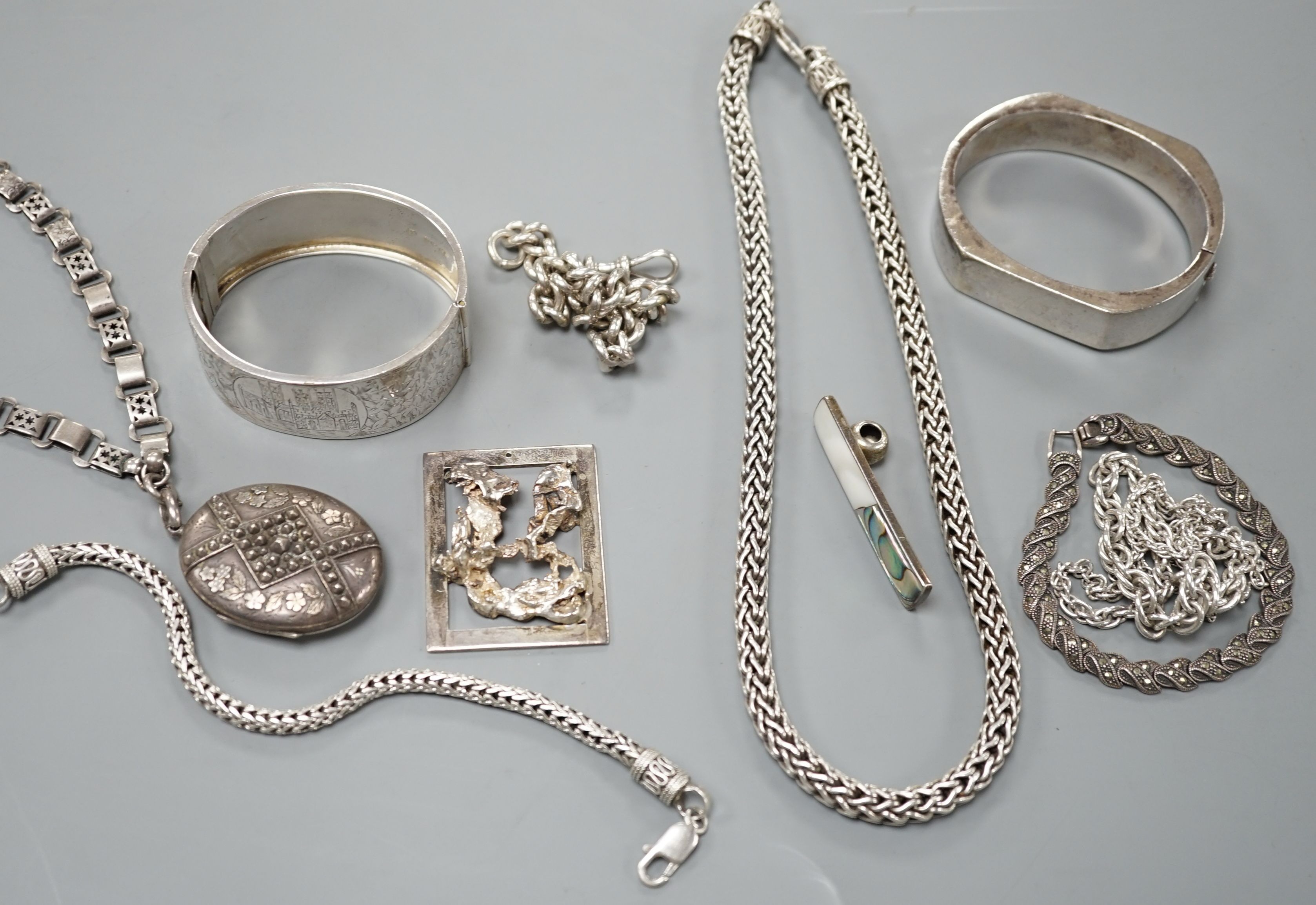 Assorted white metal jewellery including oval locket on albertina, 925 necklace and bracelet,