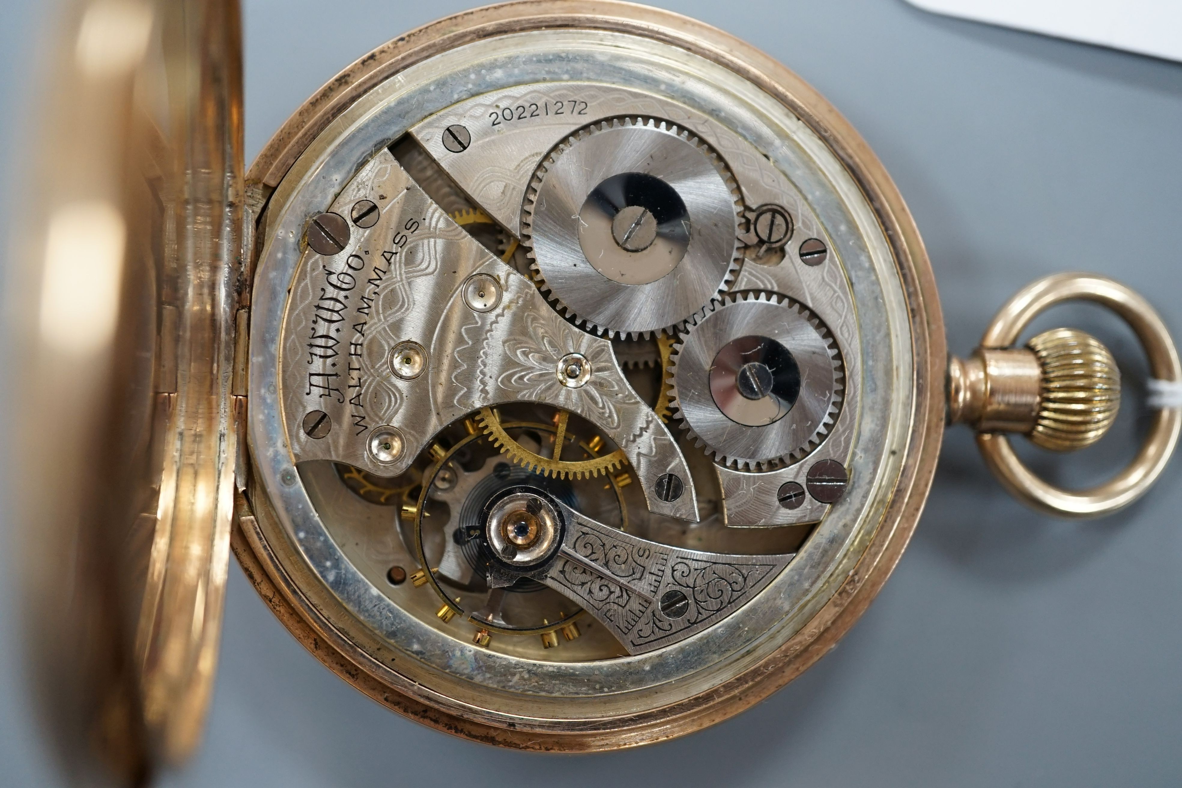 A 9ct gold Waltham keyless pocket watch, with enamelled Roman dial and subsidary seconds, movement - Image 4 of 4