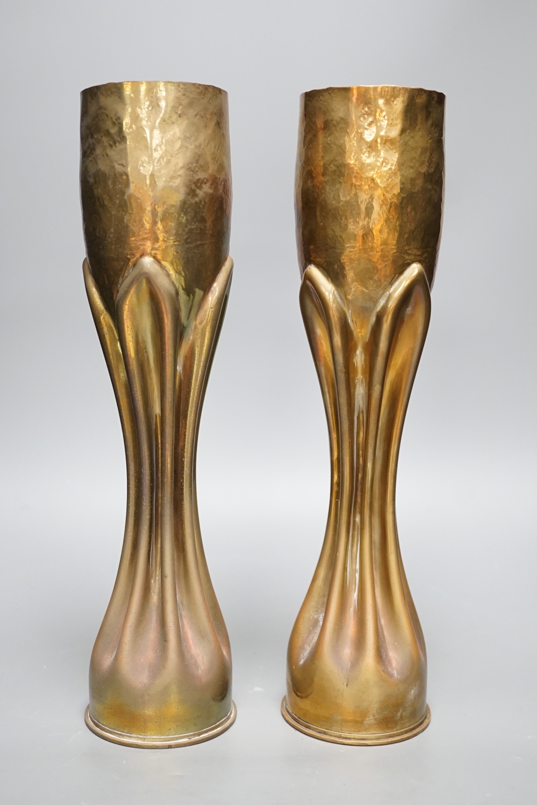 Trenchart- A pair of WWI brass shell case vases, 34.5cm tall - Image 2 of 4