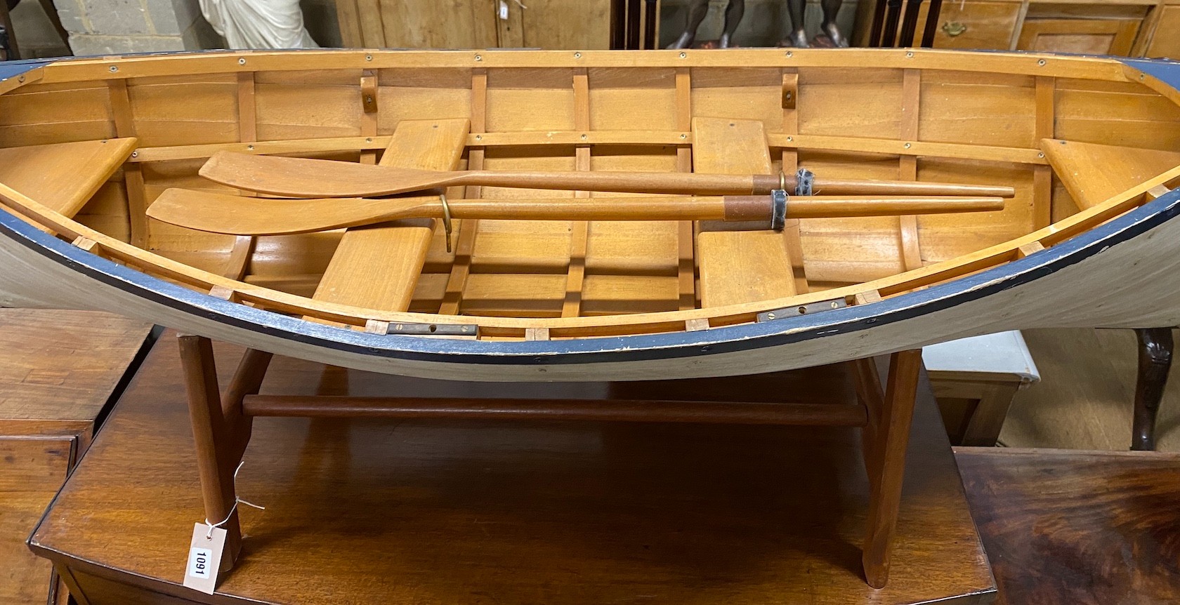 A model clinker built rowing boat with oars and stand, length 150cm - Image 2 of 2