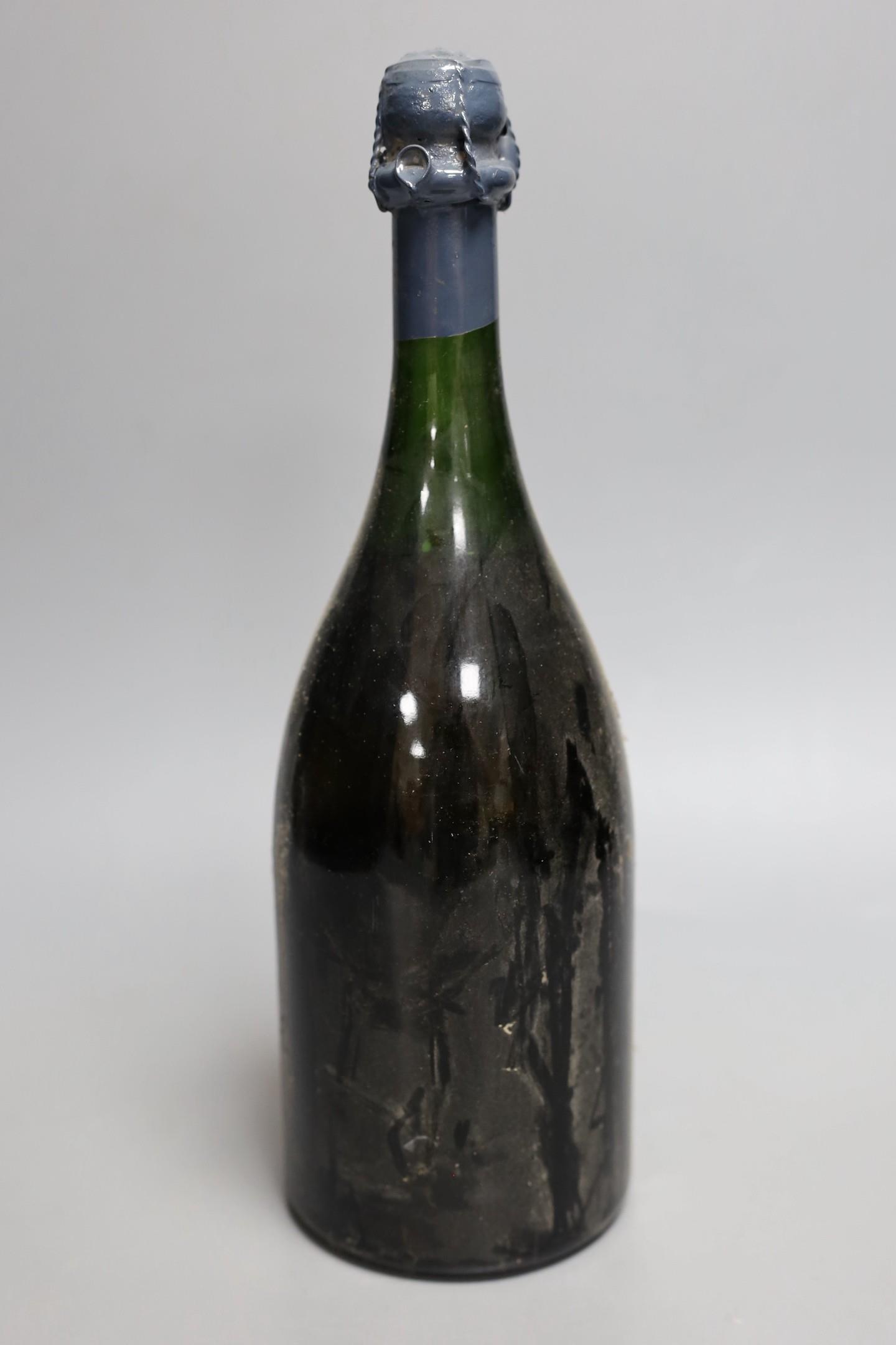 A bottle of Dom Perignon Vintage champagne, 1961 - Image 2 of 2