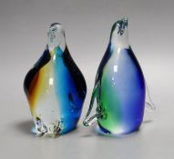 A pair of Limited Edition Chinese ‘Murano’ glass penguins, 16cm