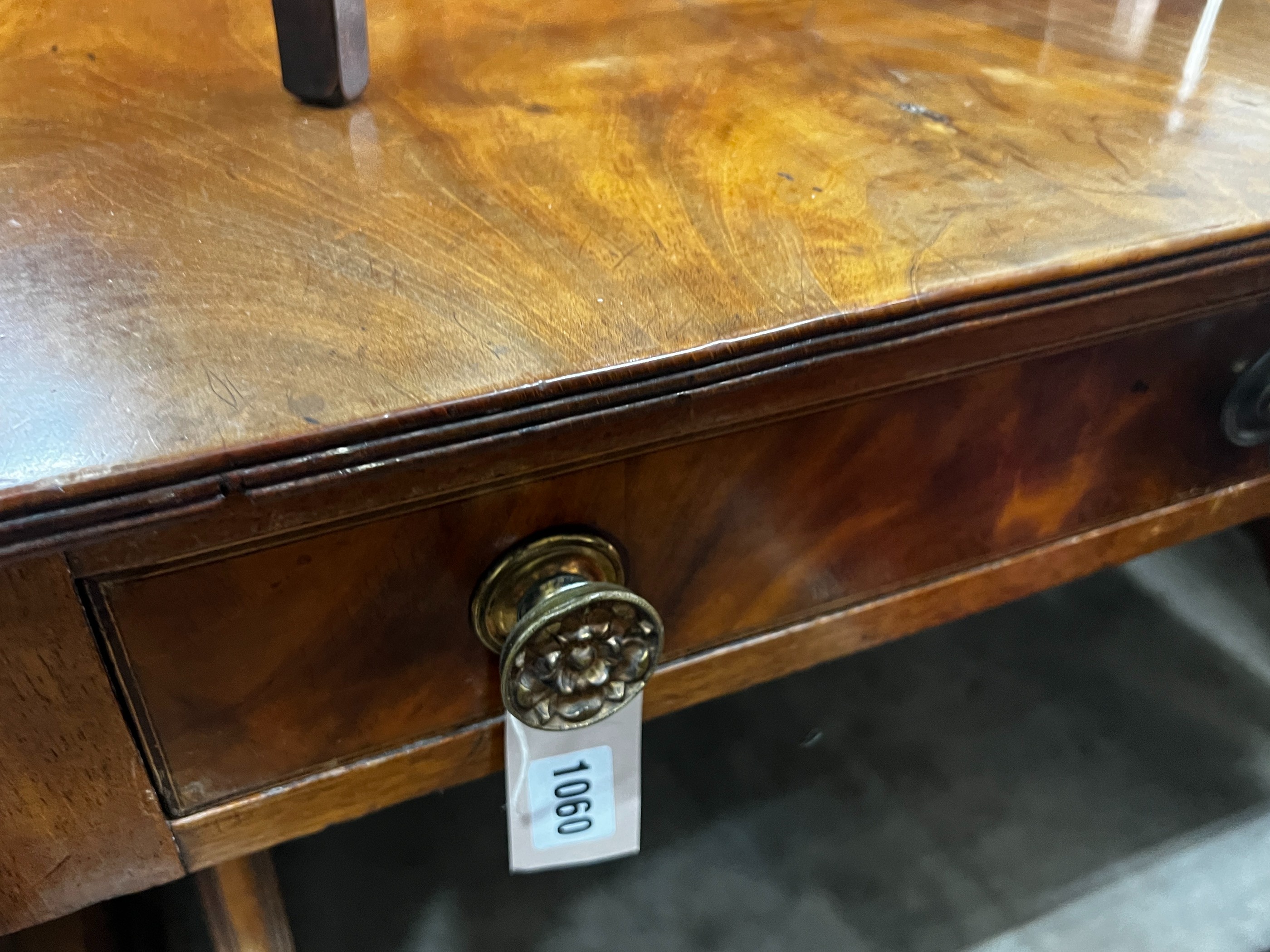 A Regency mahogany sofa table, width 99cm, depth 71cm, height 70cm - Image 4 of 4