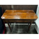 A Regency mahogany folding tea table, width 91cm, depth 45cm, height 75cm