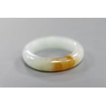 A jade ring, size M, 2.9 grams.