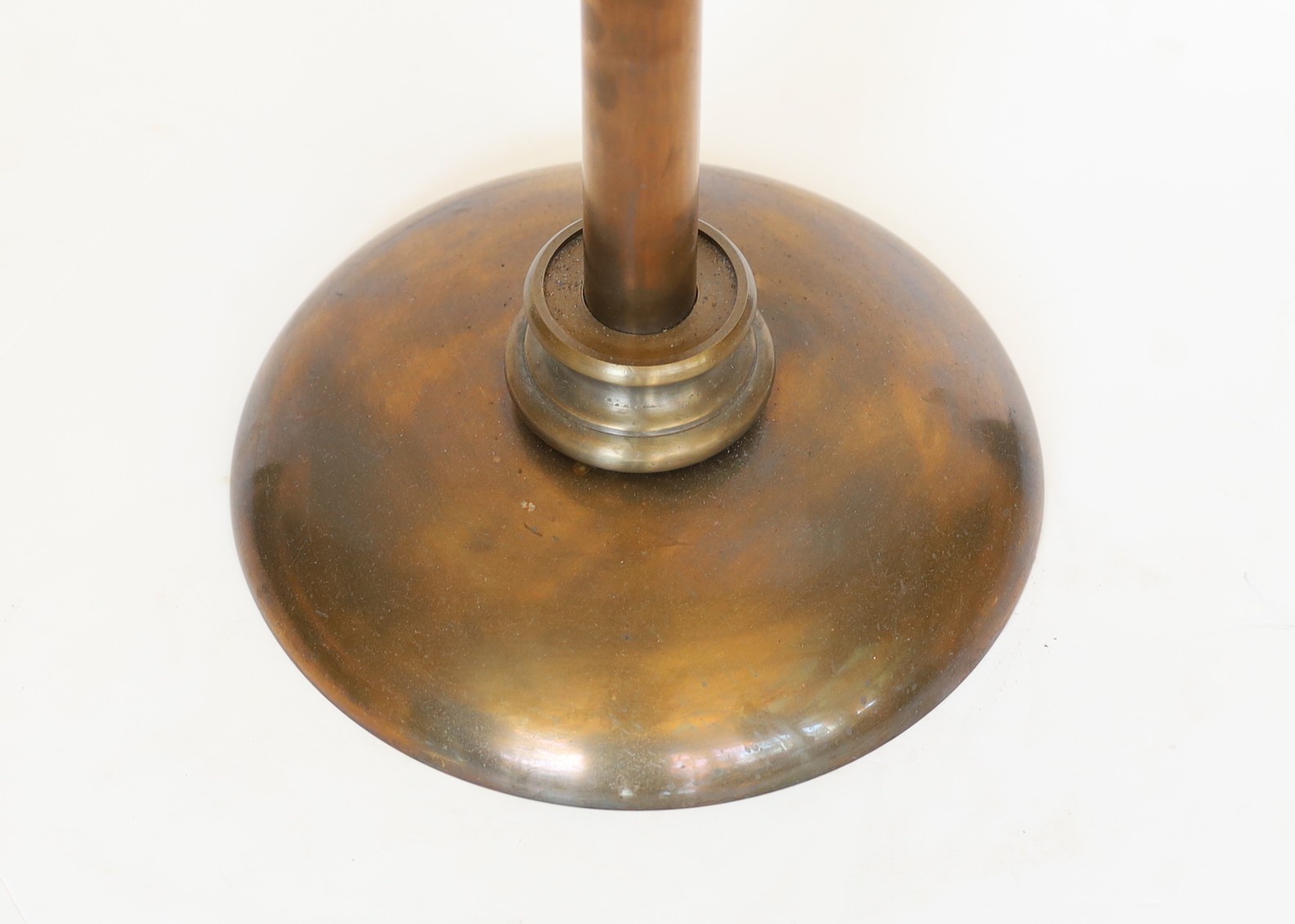 An Edwardian style bronzed metal telescopic lamp standard with adjustable shade, height 169cm - Image 2 of 3