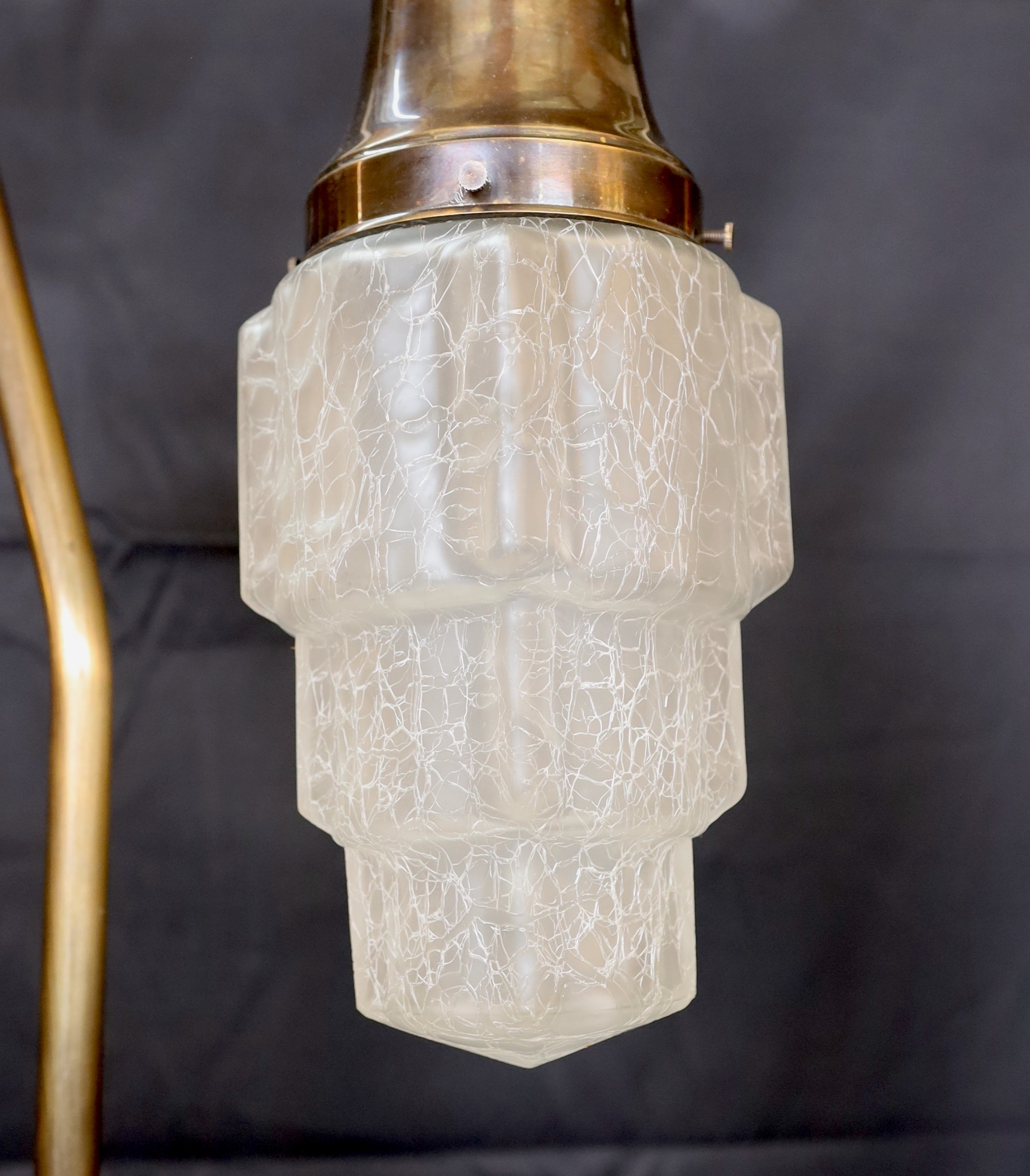 An Art Deco bronze telescopic lamp standard with frosted crackle glass shade, height 167cm - Image 2 of 4