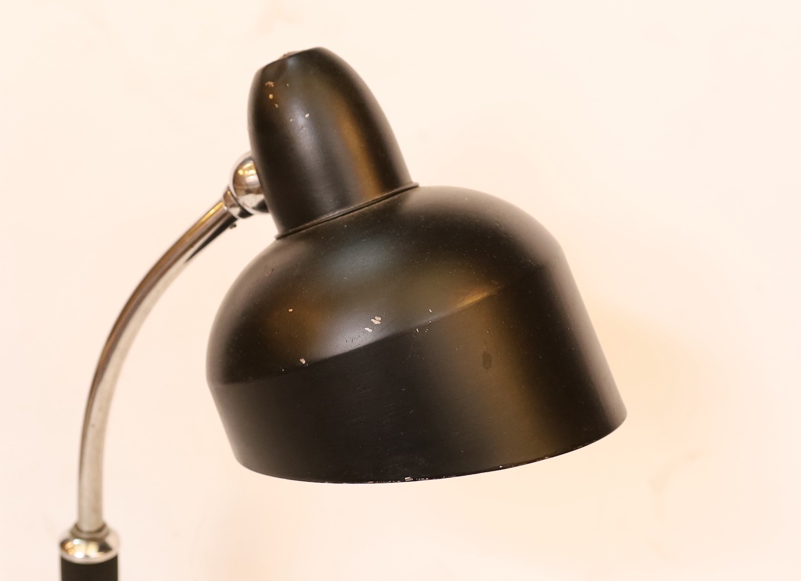 A 1930s German Escolux desk lamp, height 41cm - Image 4 of 4