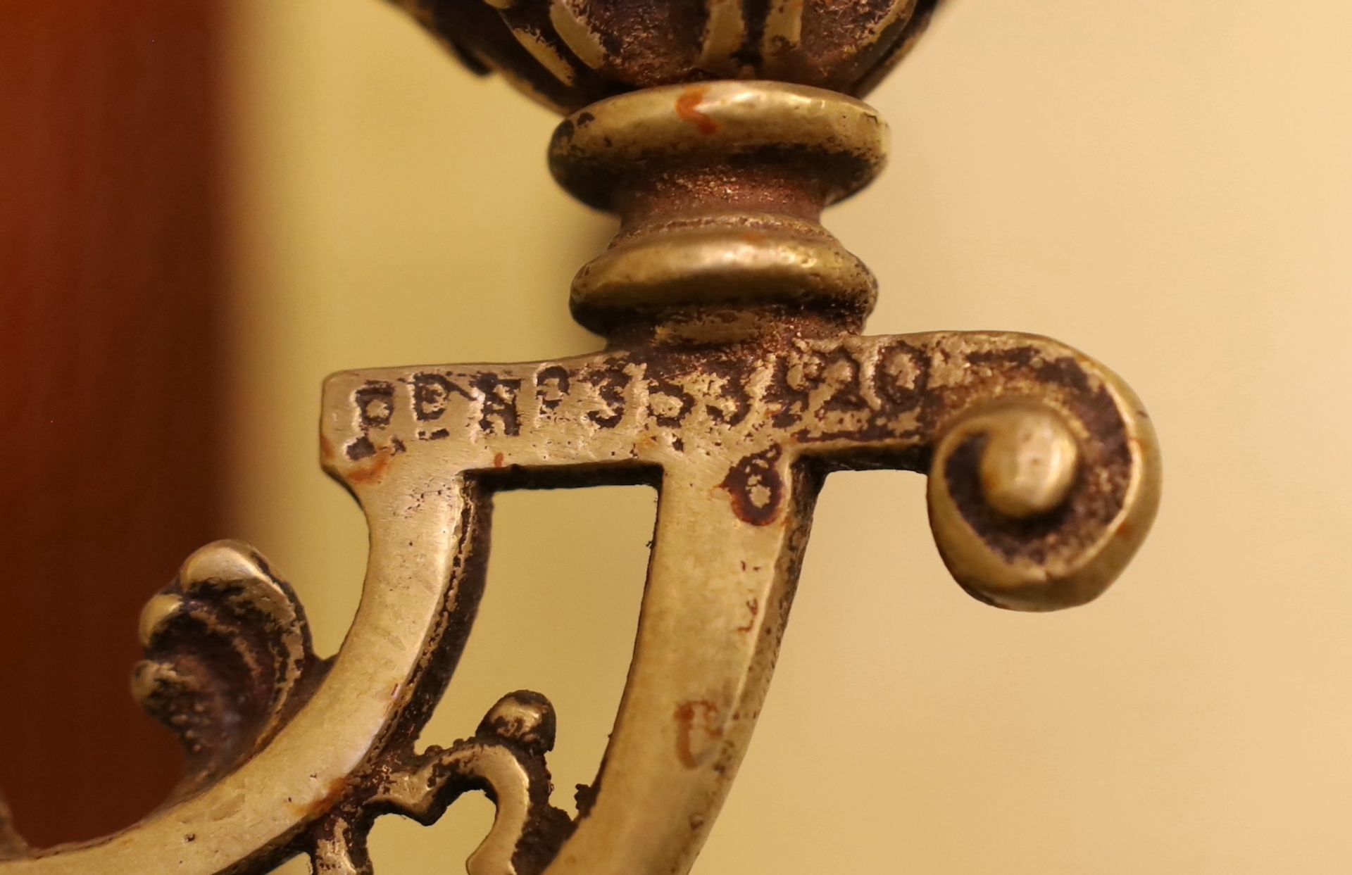 A pair of Victorian brass wall mounted oil lamps, with swivelling foliate pierced branches and - Image 4 of 4