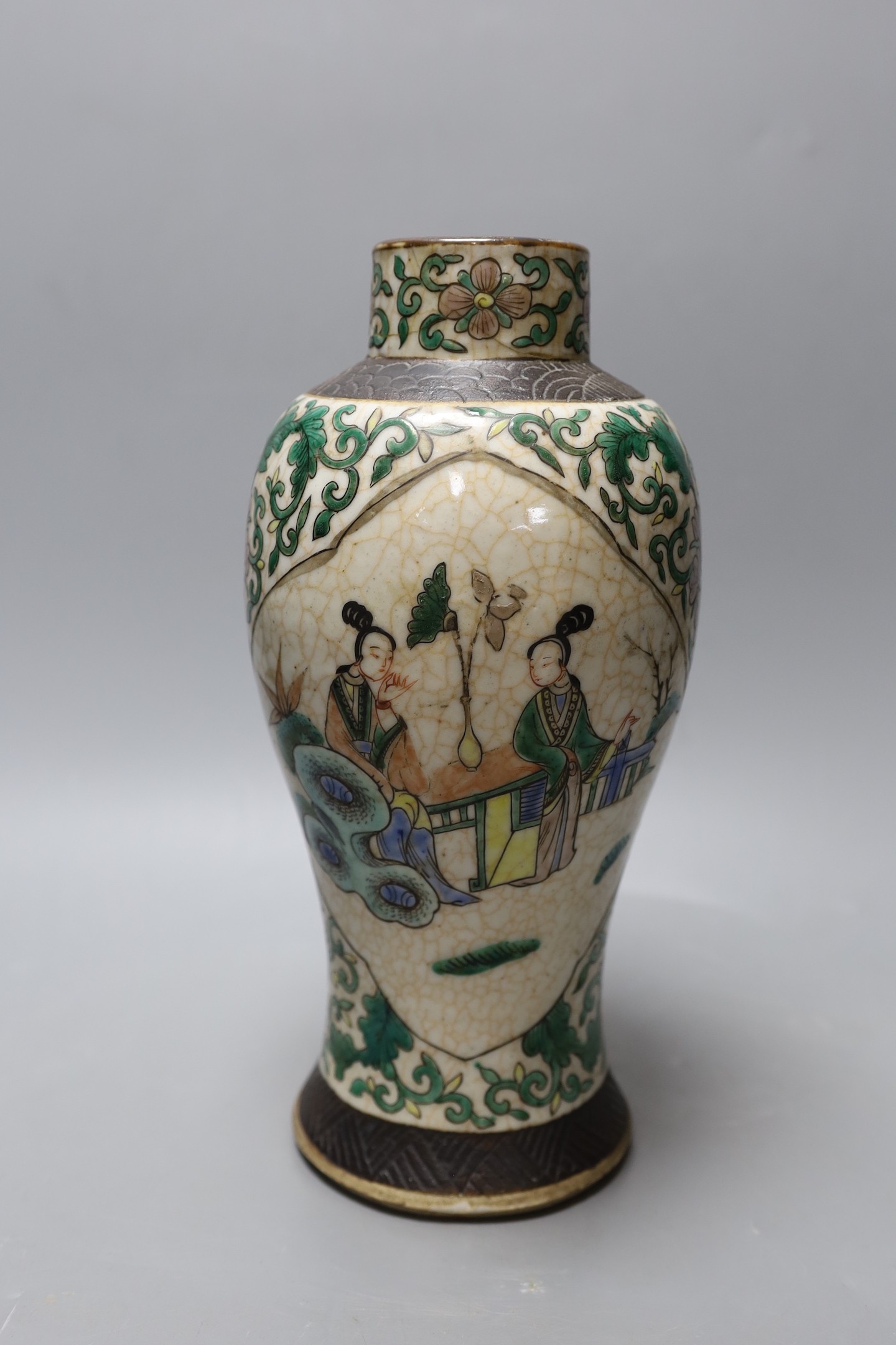 A Chinese crackle glaze famille verte vase. 29cm high - Image 3 of 5