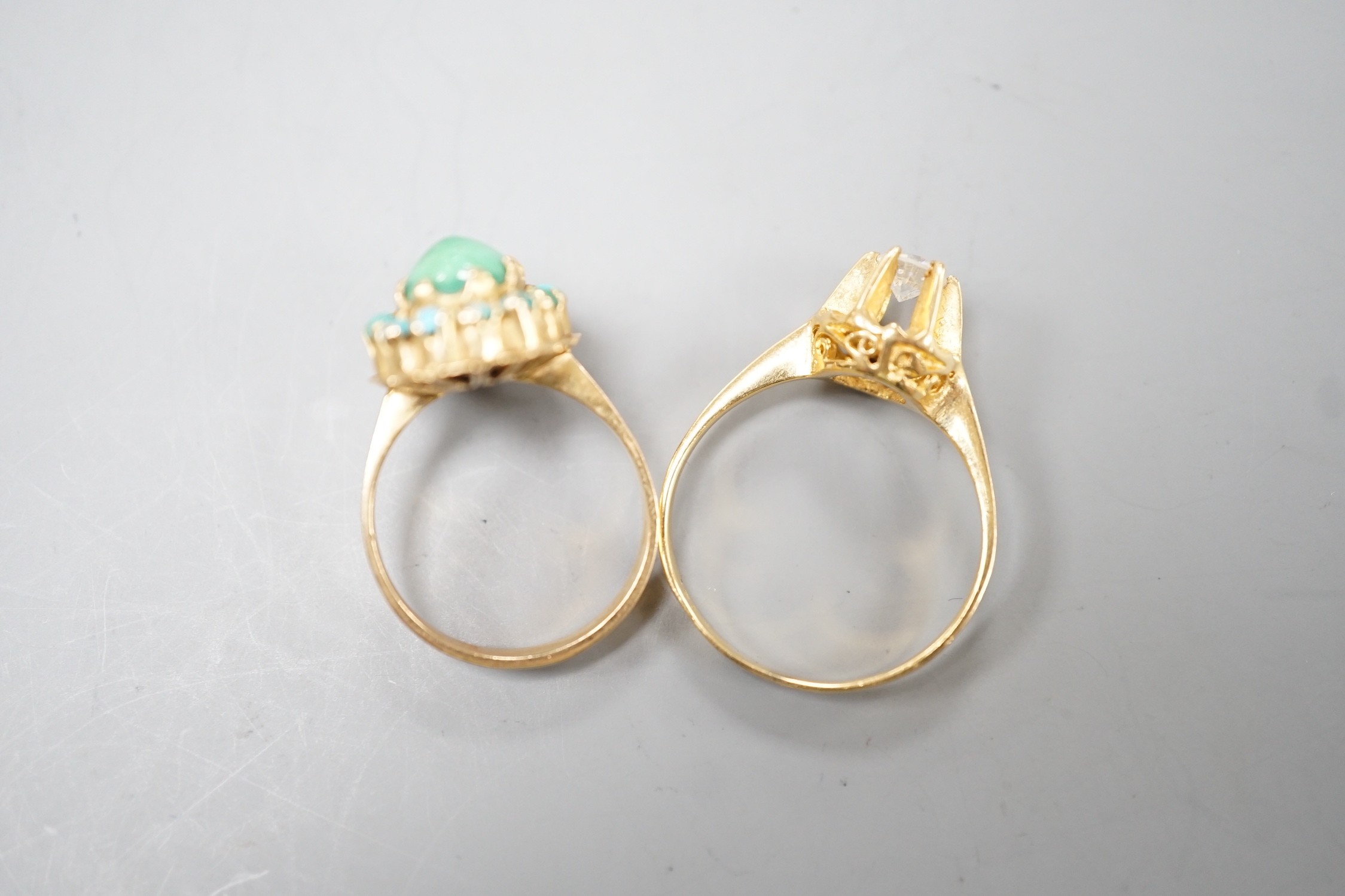 Two 750 yellow metal and gem set rings, turquoise cluster and simulated diamond, gross weight 7.4 - Image 3 of 3