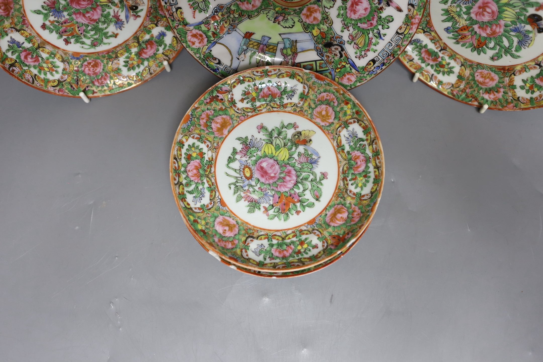 Six 19th / 20th century Chinese famille rose dishes - Image 2 of 4