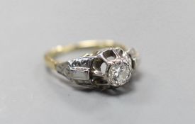 An 18ct, plat and solitaire diamond ring, size M/N, gross weight 3.8 grams, the stone weighing