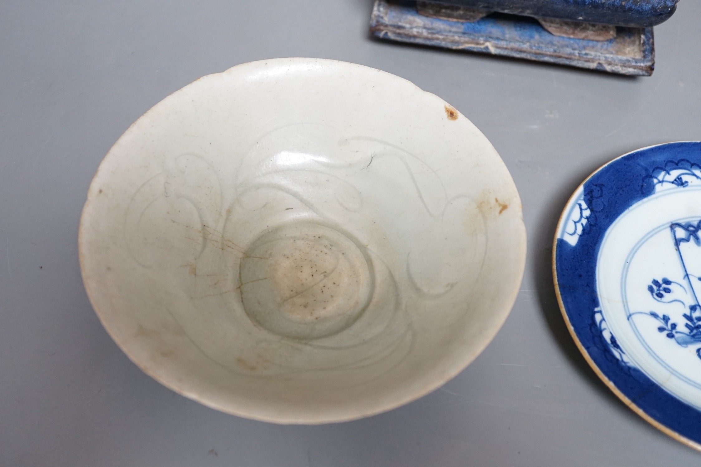 A Chinese blue and white plate a pottery planter and stand and a Qingbai type bowl, bowl 16.5cms - Image 3 of 6