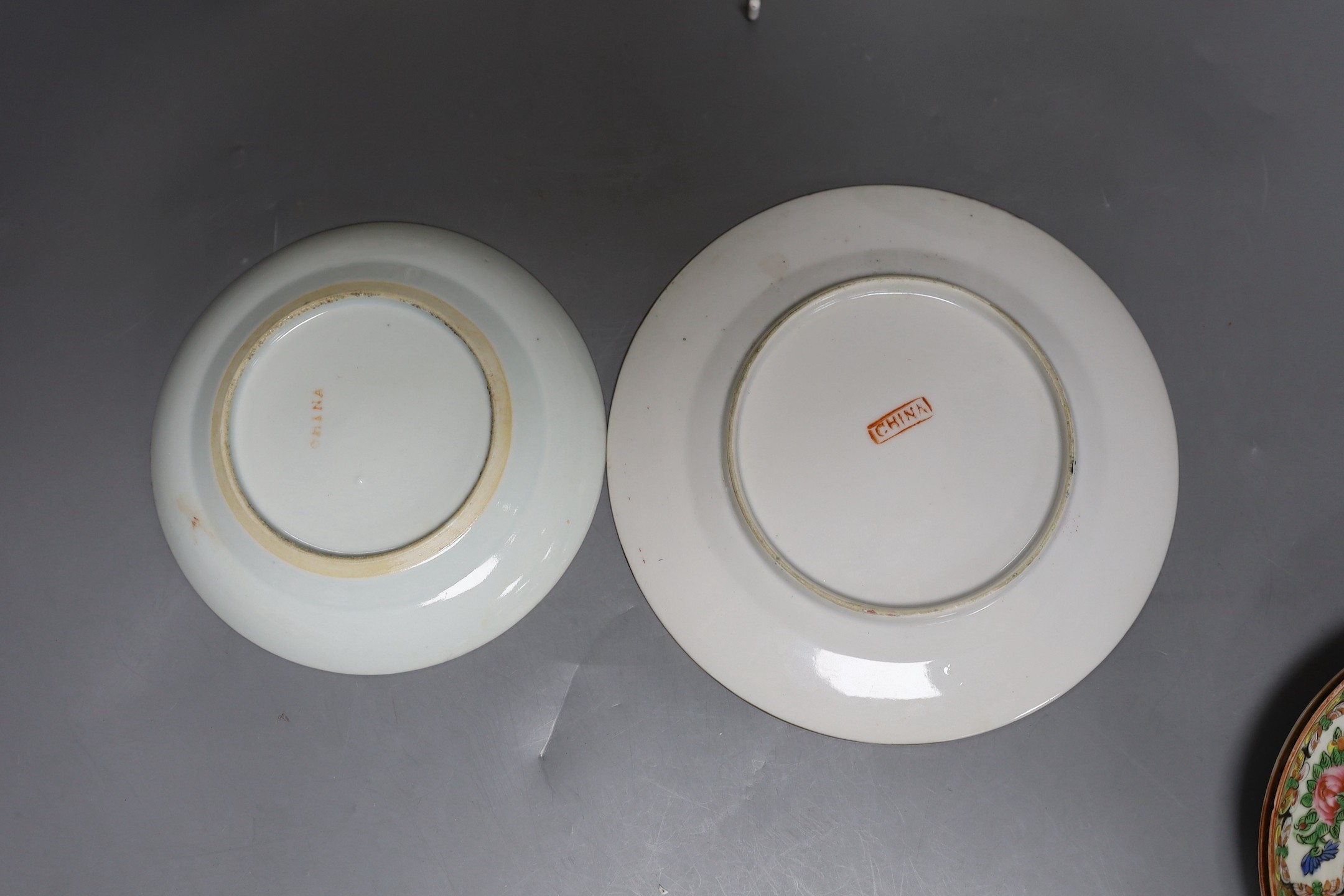 Six 19th / 20th century Chinese famille rose dishes - Image 4 of 4