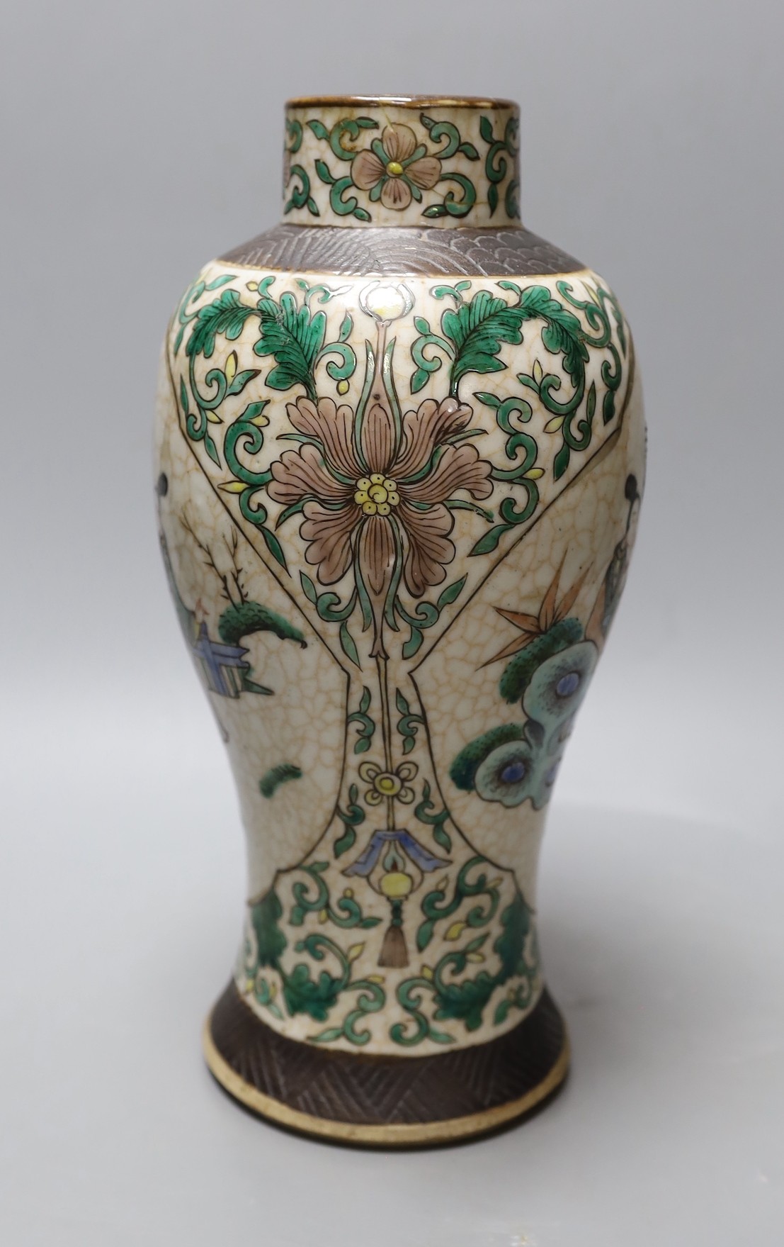 A Chinese crackle glaze famille verte vase. 29cm high - Image 2 of 5