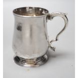 A George III small silver baluster mug, John King, London, 1777, 92mm, 5.3oz.