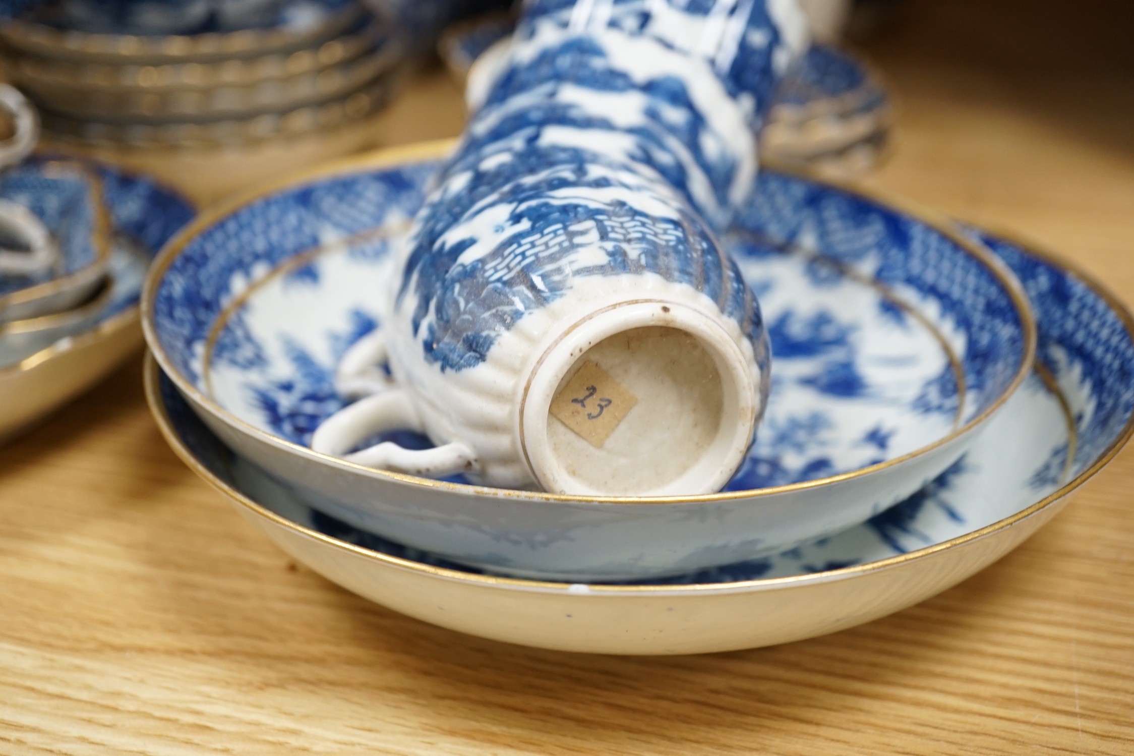 A Caughley blue and white fluted part tea and coffee service, c.1780, each piece printed in blue and - Image 5 of 5