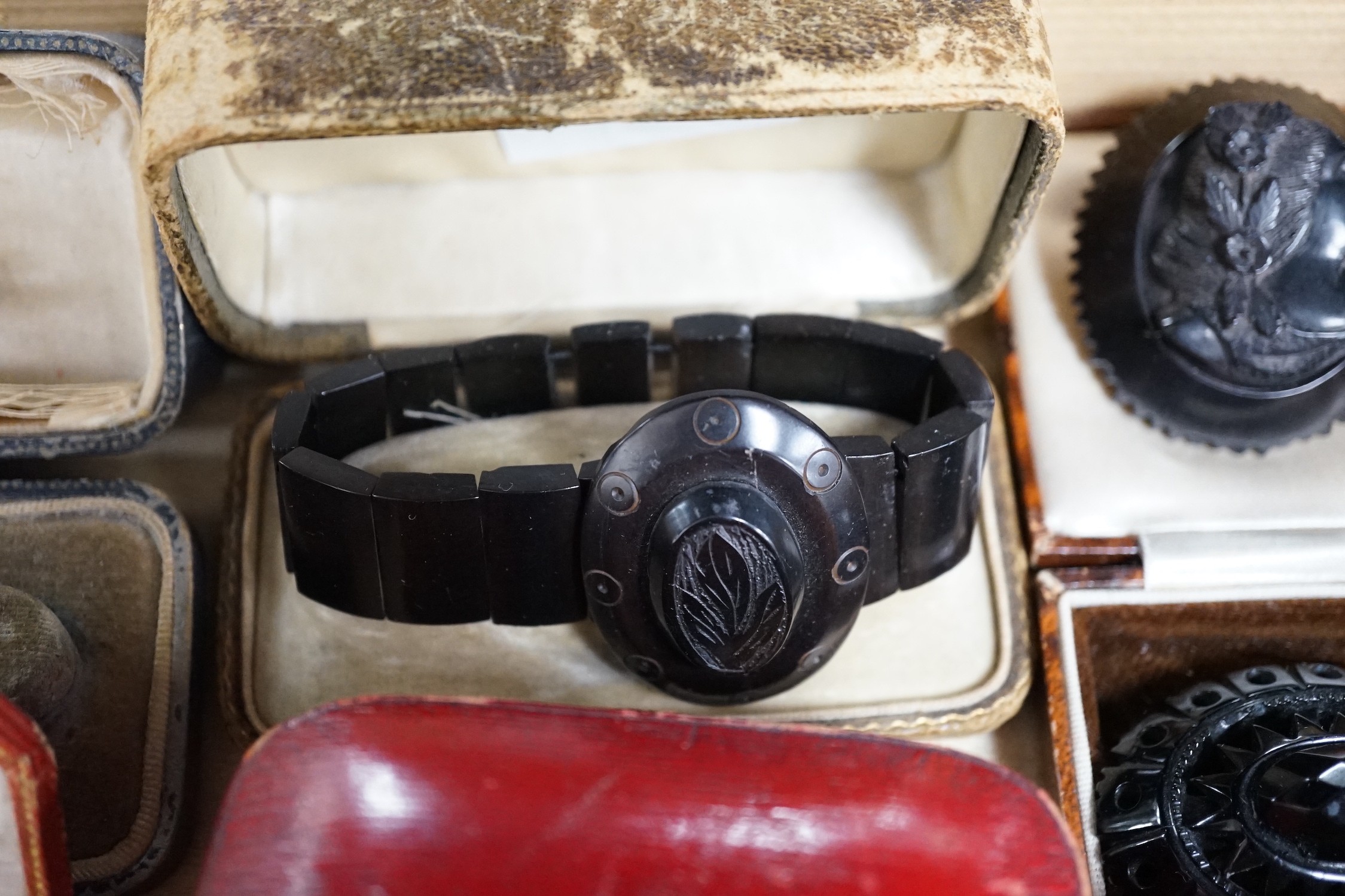 A group of assorted Whitby jet jewellery including three brooches, largest approximately 47mm, three - Image 3 of 4