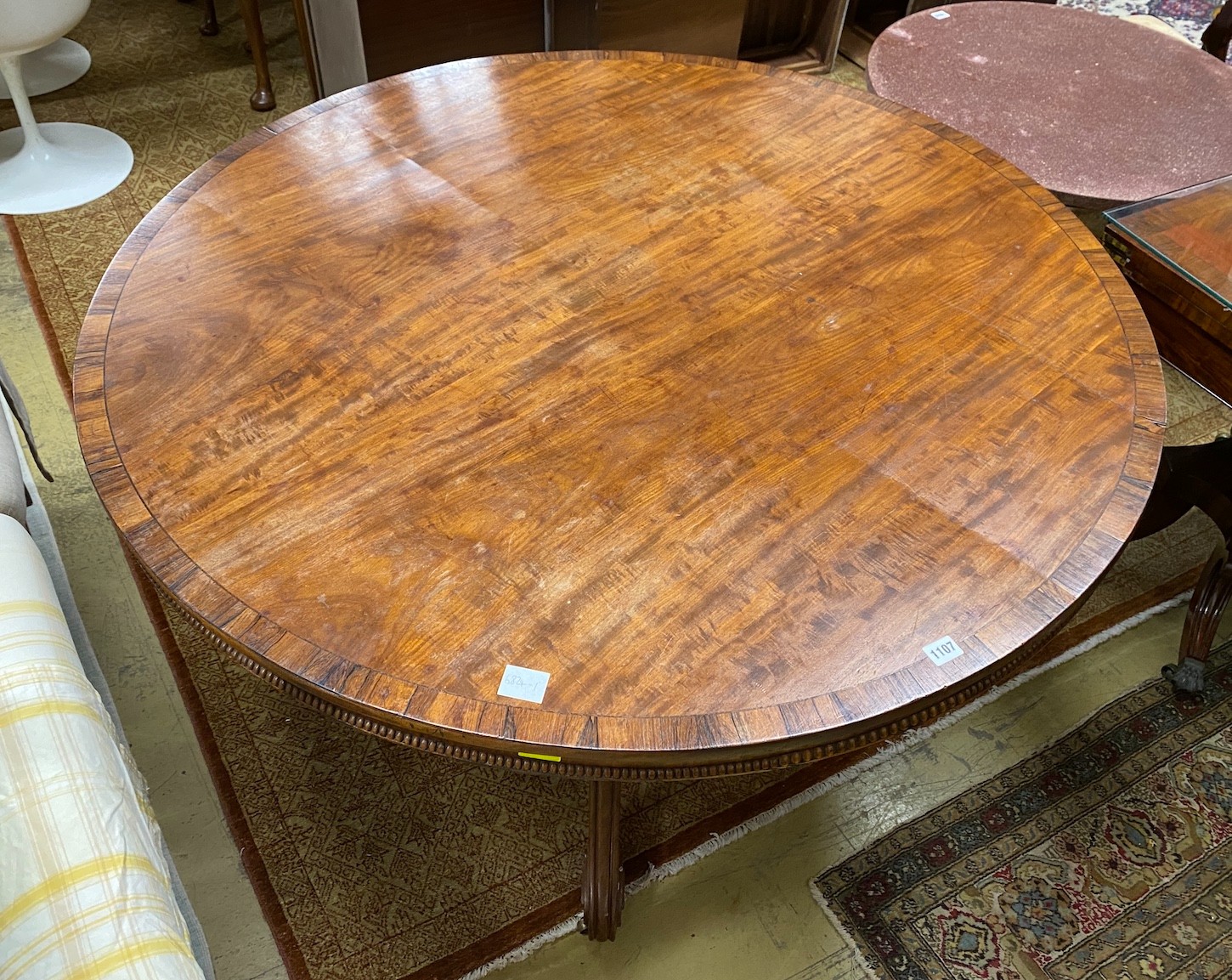 A Regency circular rosewood banded mahogany breakfast table, diameter 130cm, height 70cm - Image 2 of 2