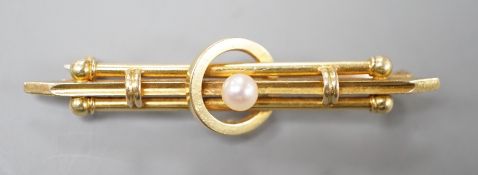 An early 20th century 15ct and cultured pearl set bar brooch, 46mm, gross weight 3.3 grams,