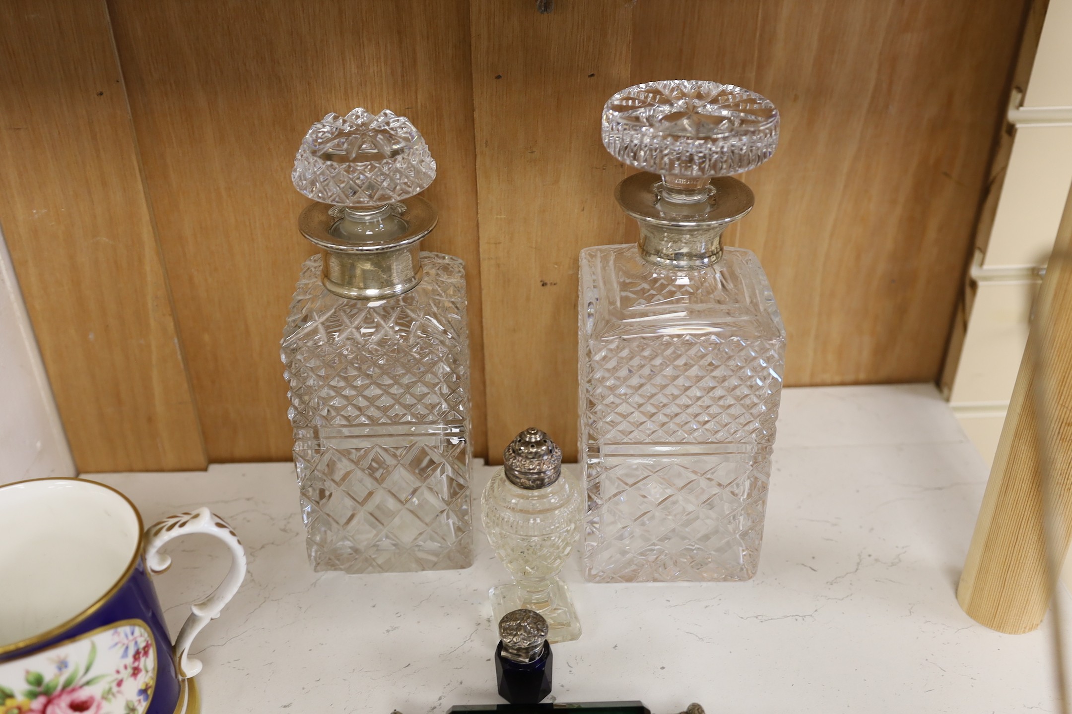 Two silver collared cut glass decanters, tallest 24.5 cm high - Image 4 of 4