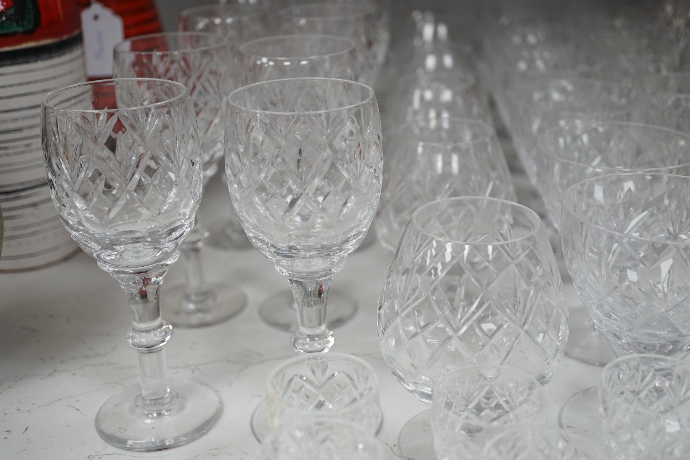 A collection of Royal Doulton glassware, to include: wine glasses, brandy balloons, etc. - Image 8 of 10
