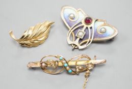 A continental Art Nouveau 900 gilt white metal, cabochon stone, seed pearl and enamel set brooch,