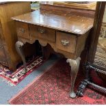 An 18th century oak lowboy, width 78cm, depth 46cm, height 74cm