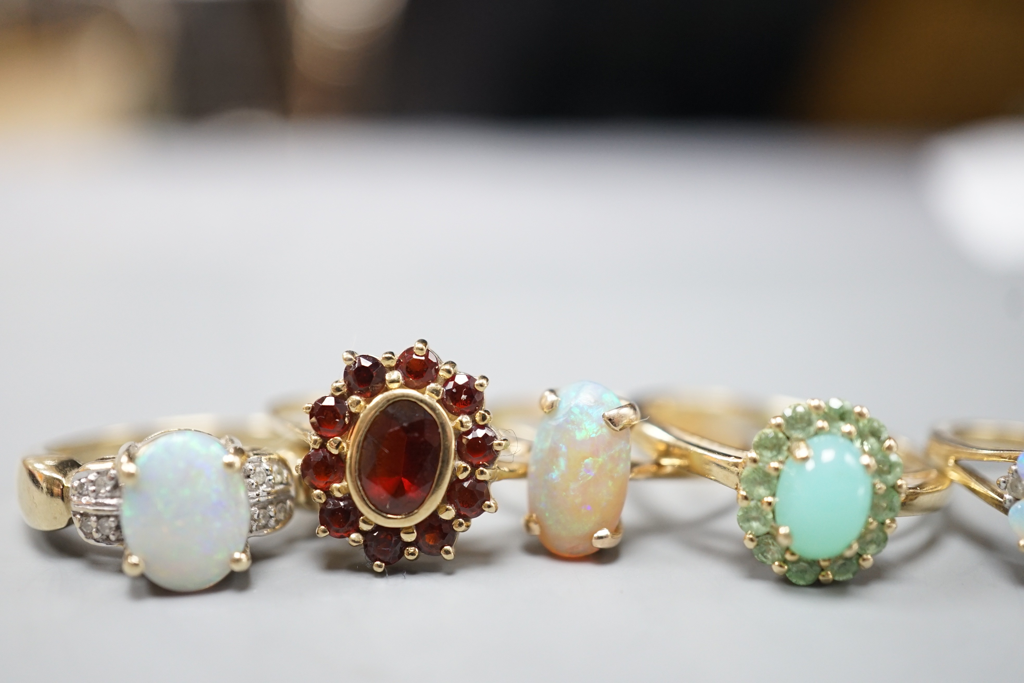 Five assorted modern 9ct gold and gem set dress rings, including white opal and diamond chip - Image 3 of 7