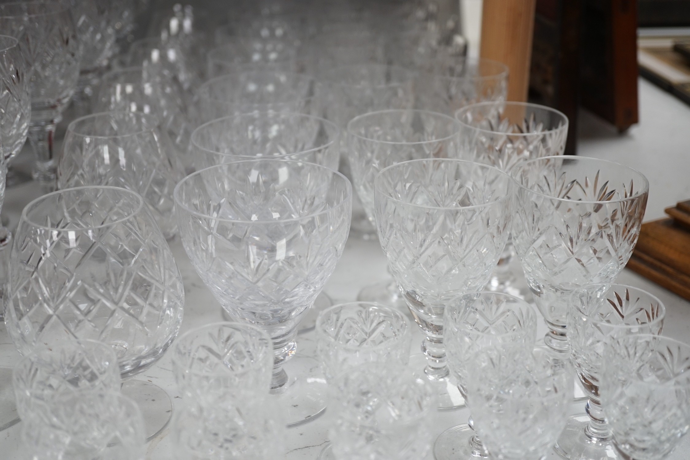 A collection of Royal Doulton glassware, to include: wine glasses, brandy balloons, etc. - Image 4 of 10