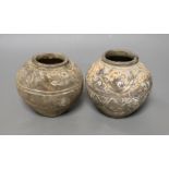 Two Chinese pigment painted grey pottery small jars, Han dynasty (200BCE - 220CE), 11cm high