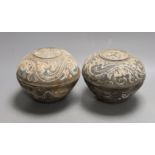 Two Chinese pigment painted grey pottery boxes and covers, Han dynasty (200BCE - 220CE), 12cm high