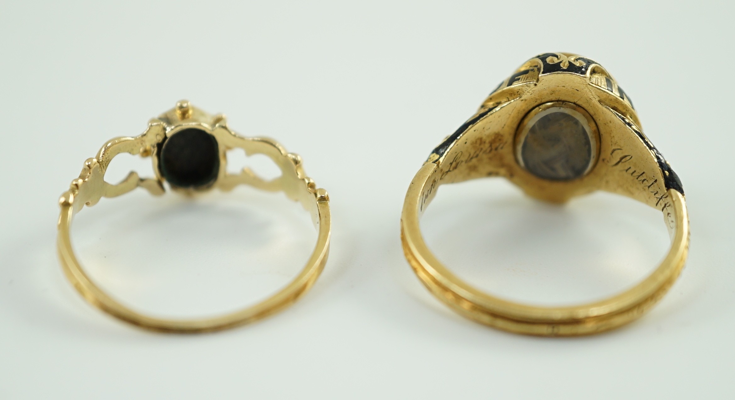 Two Victorian gold and chalcedony set mourning rings, one with oval banded agate, enamelled 'In - Image 3 of 4