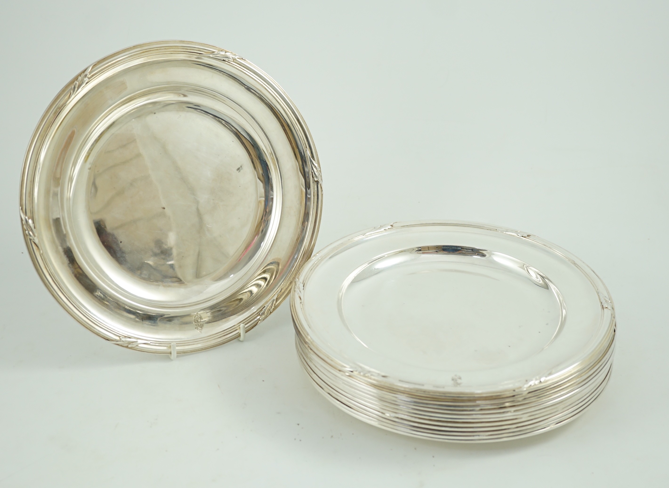 A set of late 19th/early 20th century twelve French 950 standard silver dinner plates by Gustave - Image 2 of 2