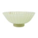 A fine Chinese Mughal style celadon jade ‘chrysanthemum’ bowl, 18th/19th century, the stone of