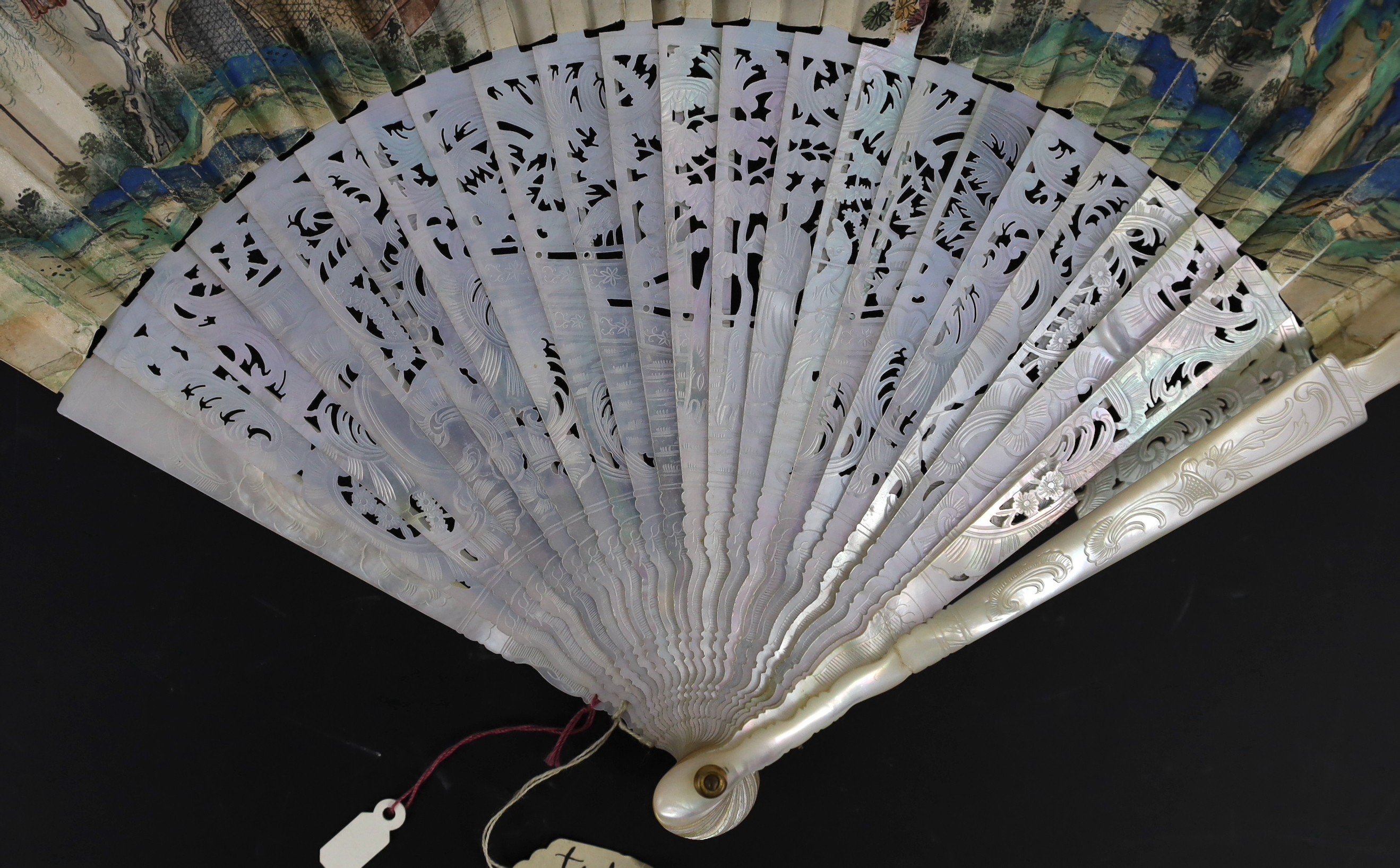 A Chinese painted leaf fan with mother-of-pearl sticks, 19th century, the leaf painted with ladies - Image 6 of 10