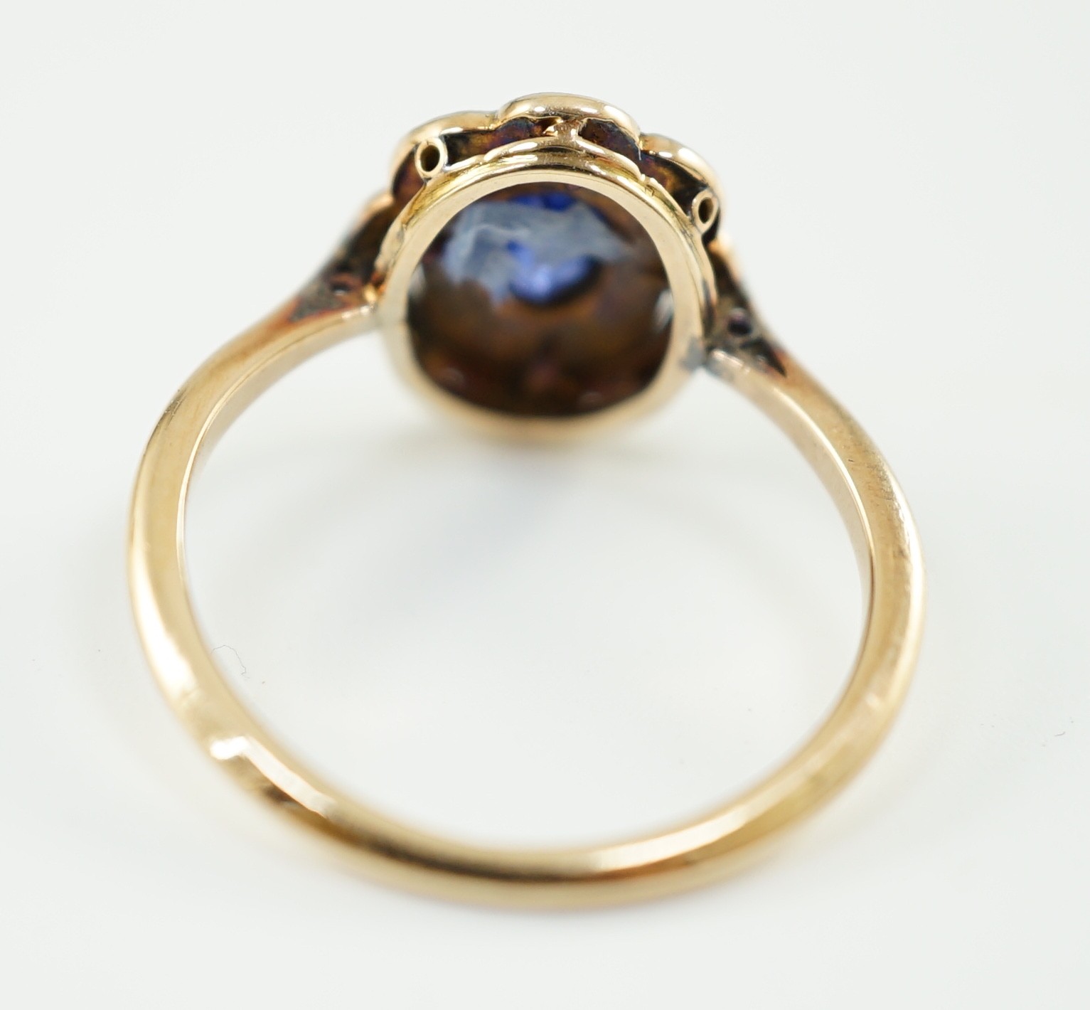 An early 20th century gold, sapphire and millegrain set rose cut diamond set oval cluster ring, size - Image 3 of 5