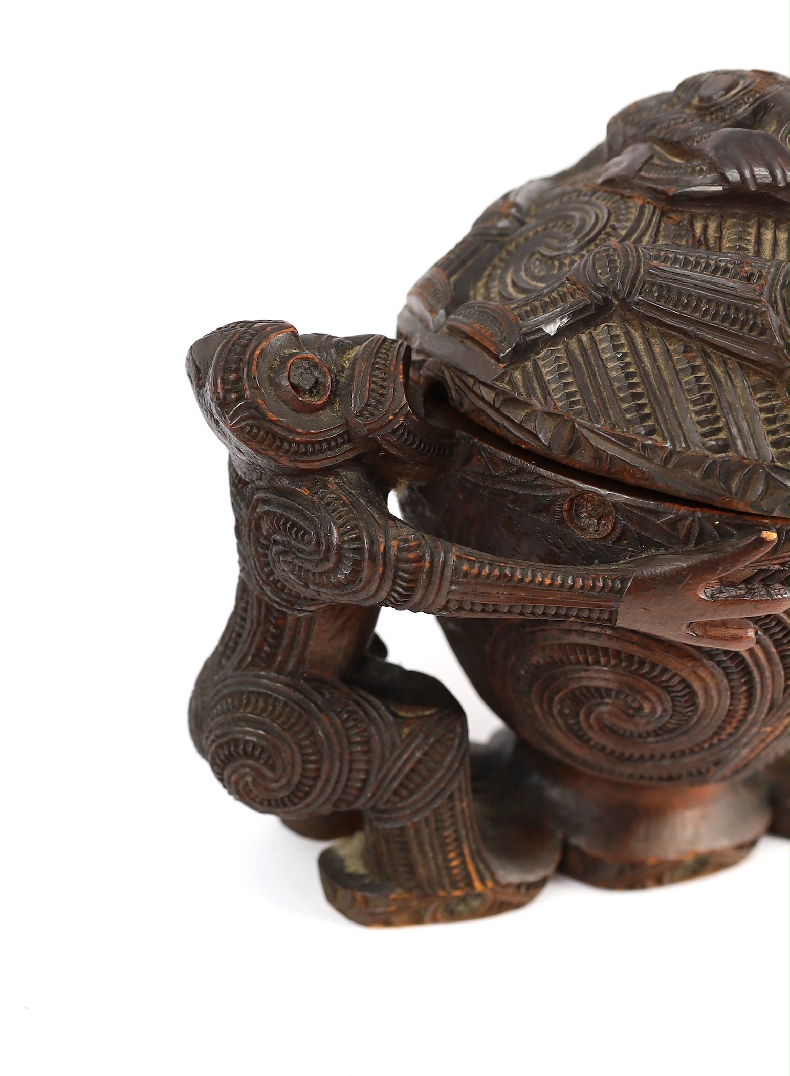 A Maori carved wood oblong bowl and cover, kumete, c.1880-1910, probably carved in totara wood - Image 4 of 7