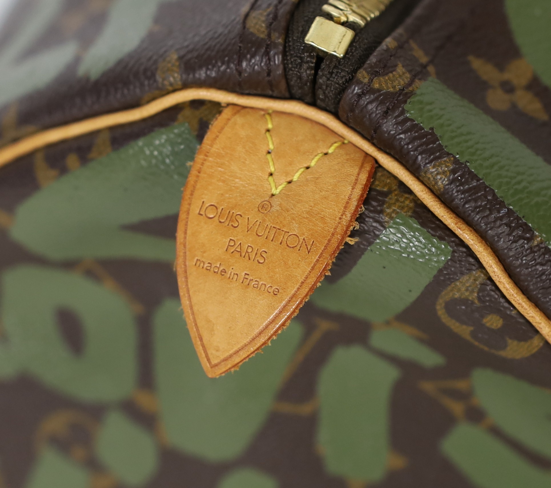 A vintage 2001 Louis Vuitton Stephen Sprouse Khaki Green Monogram Graffiti Keepall 50 - Image 7 of 10